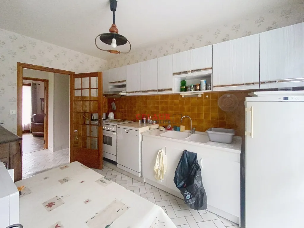 AGR&Eacute;ABLE MAISON &Agrave; UZERCHE