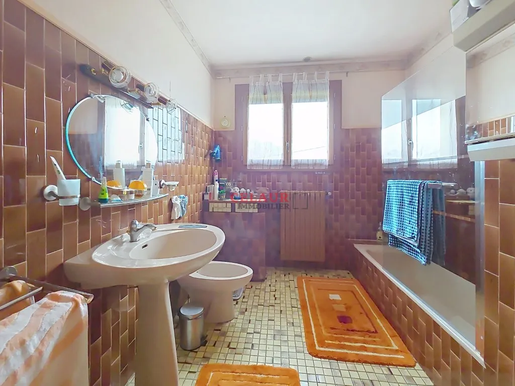 AGR&Eacute;ABLE PAVILLON