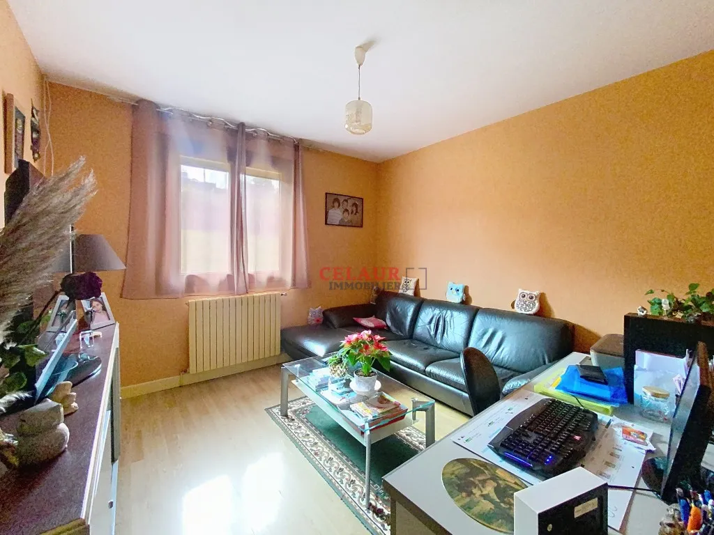 AGR&Eacute;ABLE PAVILLON