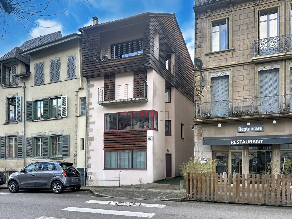 IMMEUBLE DE RAPPORT SUR LES QUAIS