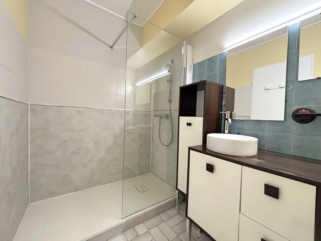 T2 meubl&eacute; dans Limoges