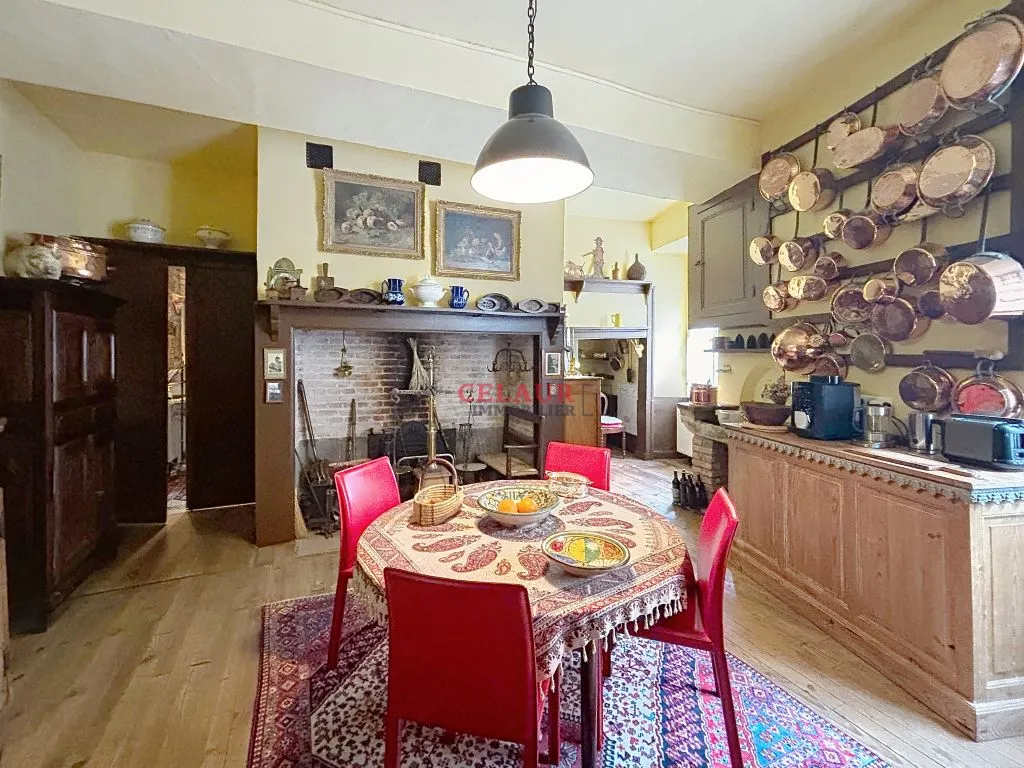 DEMEURE DE CHARME BEAULIEU CENTRE