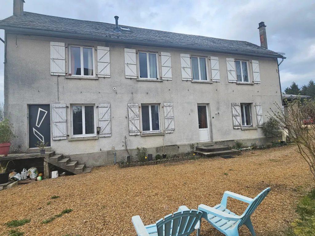 Maison atypique avec entr&ecirc;pots