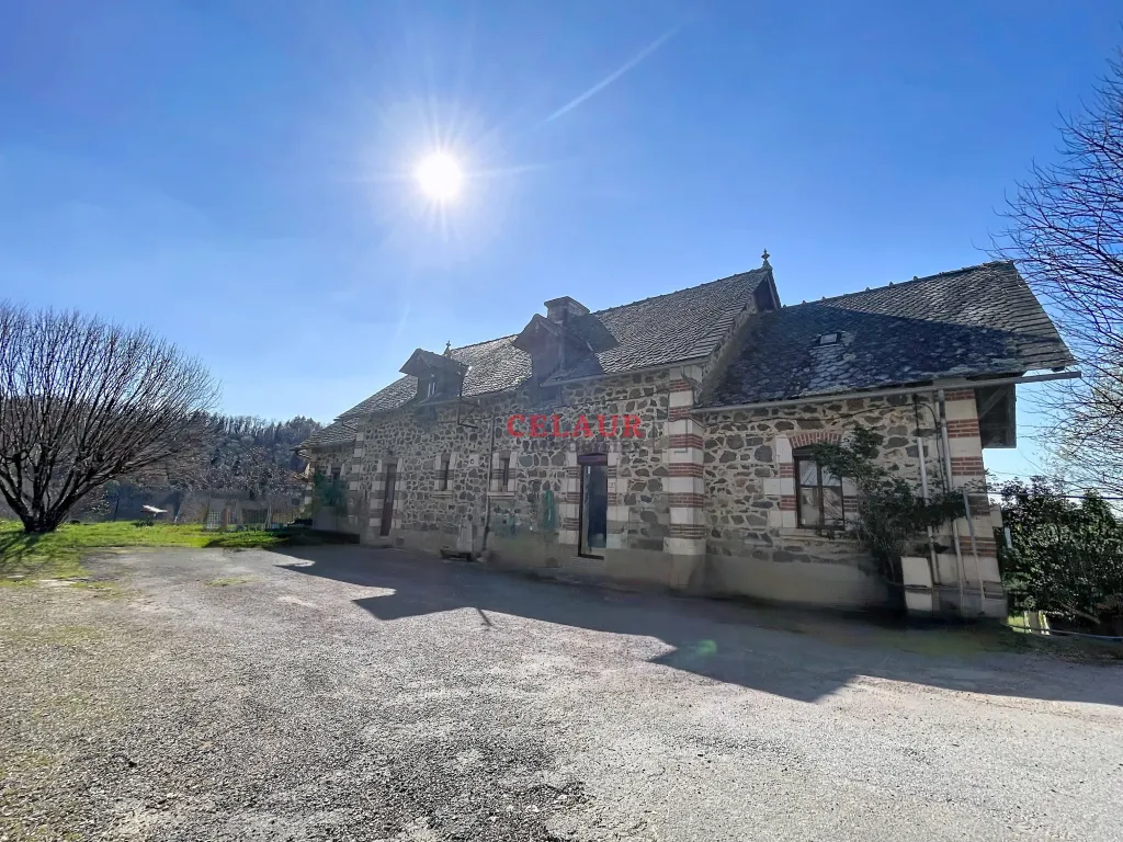 MAISON FAMILIALE R&Eacute;NOV&Eacute;E AVEC VUE