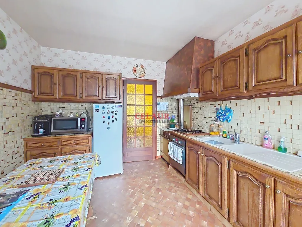 AGR&Eacute;ABLE PAVILLON