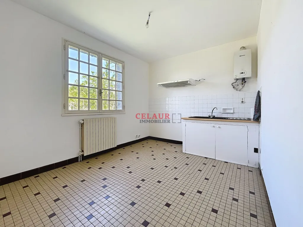 CHARMANTE MAISON AVEC COMBLES AMENAGEABLES SECTEUR VAYRAC