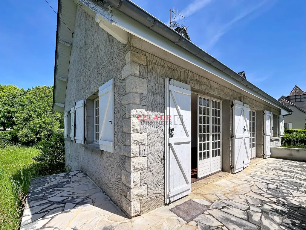 CHARMANTE MAISON AVEC COMBLES AMENAGEABLES SECTEUR VAYRAC