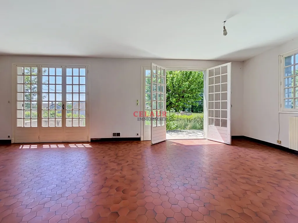 CHARMANTE MAISON AVEC COMBLES AMENAGEABLES SECTEUR VAYRAC