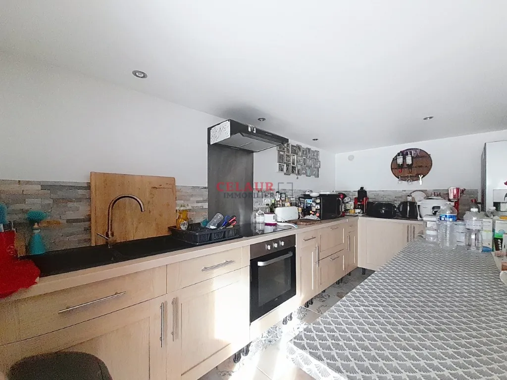 MAISON AGREABLE AVEC PLUS D'UN HECTARE