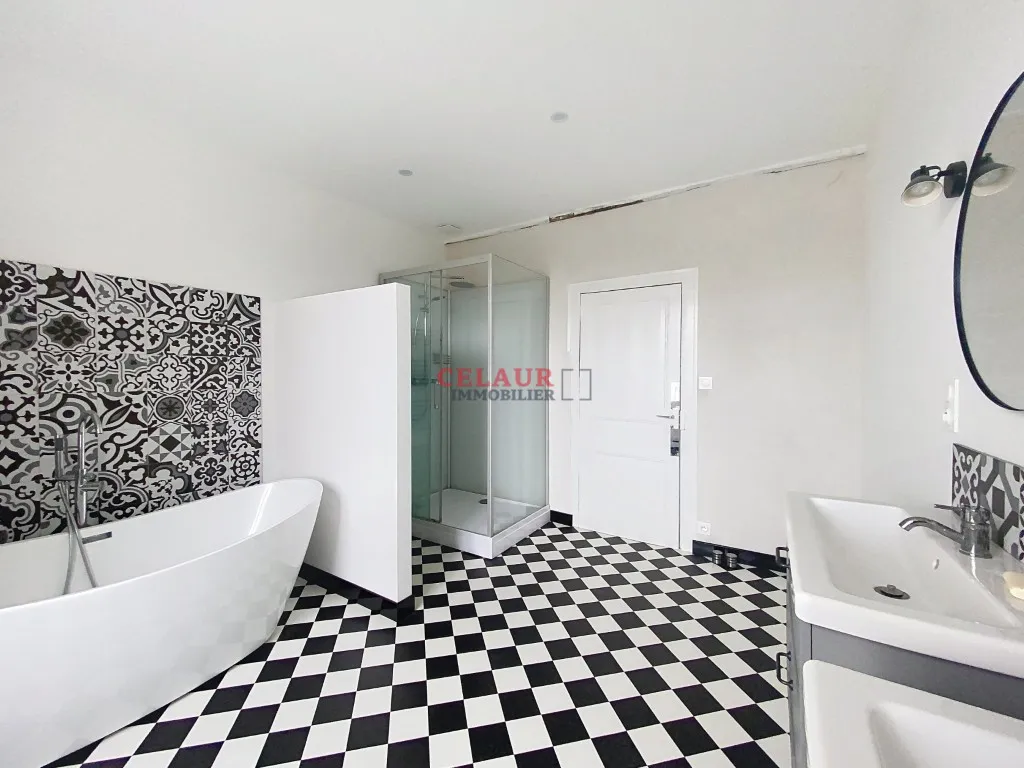 MAISON AVEC D&Eacute;PENDANCE