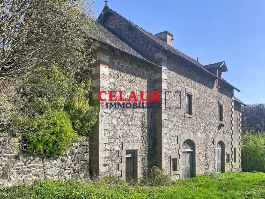 MAISON PIERRE R&Eacute;NOV&Eacute;E AVEC VUE