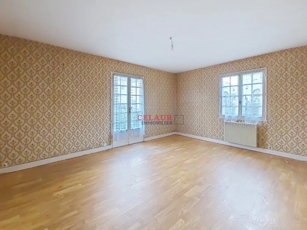 PLAIN PIED &Agrave; CHAMBERET