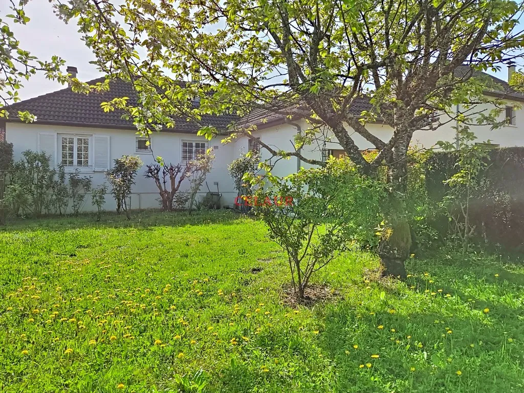 PLAIN PIED &Agrave; CHAMBERET