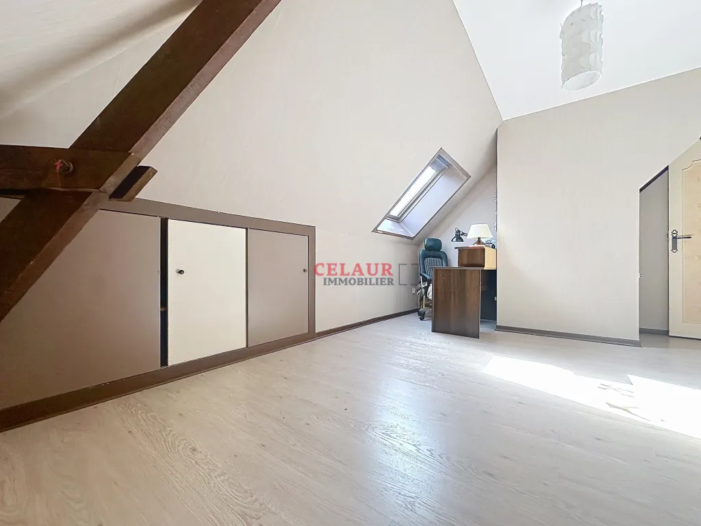 PROPRI&Eacute;T&Eacute; AVEC TERRAIN BOIS&Eacute; DE 1,5 HECTARE