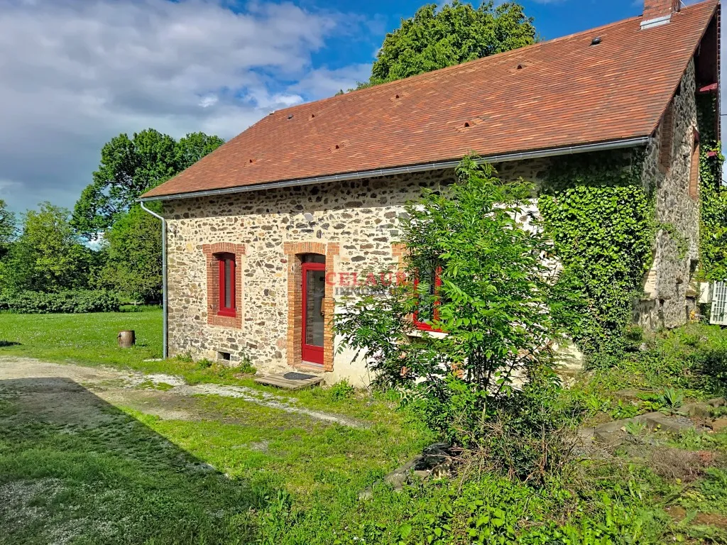 Charmante propri&eacute;t&eacute; situ&eacute;e au calme