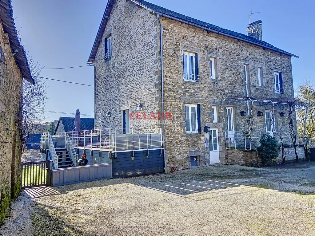 MAISON ENTIEREMENT RENOVEE