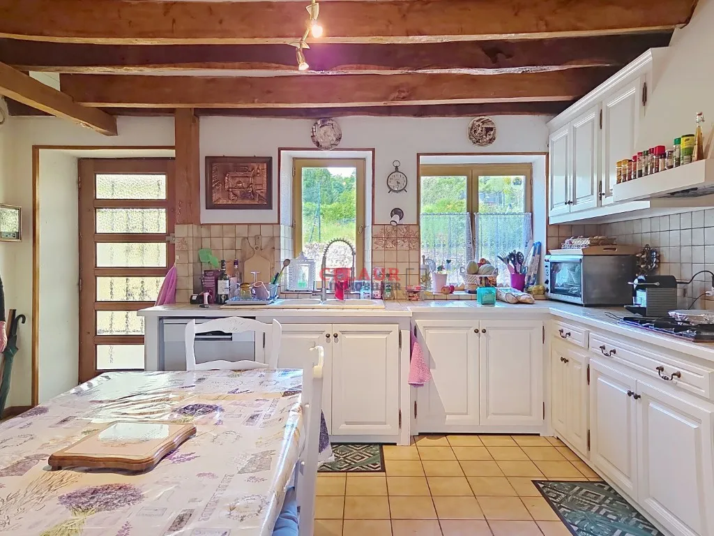 MAISON PIERRE AVEC JARDIN