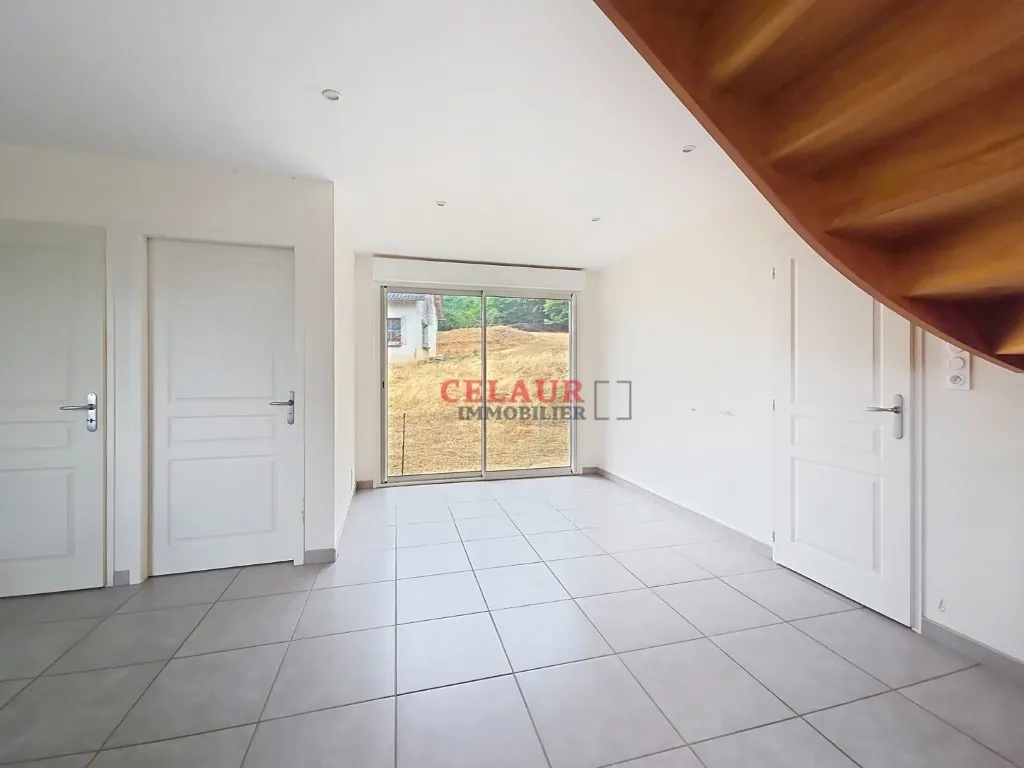 AGREABLE MAISON EN PIERRE ET SA D&Eacute;PENDANCE