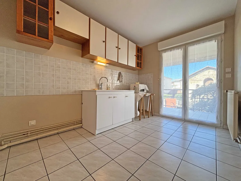 Appartement avec terrasse et garage