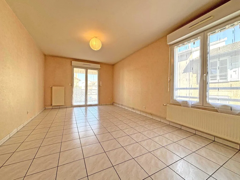 Appartement avec terrasse et garage