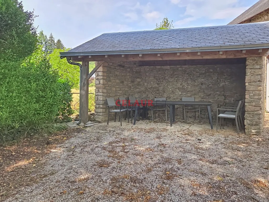 CHARMANTE MAISON EN PIERRE-MADRANGES