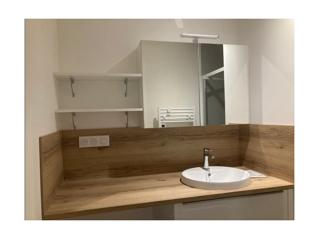 MAISON AVEC 2 CHAMBRES