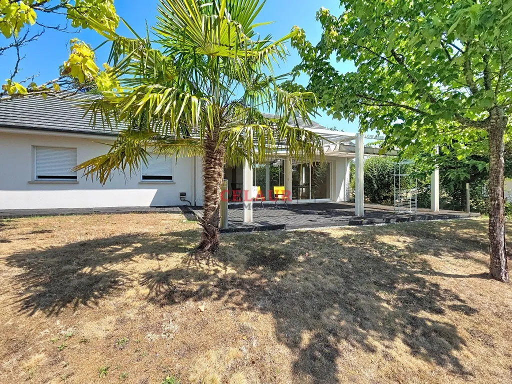 MAISON DE PLAIN PIED entre Perpezac et Estivauxx
