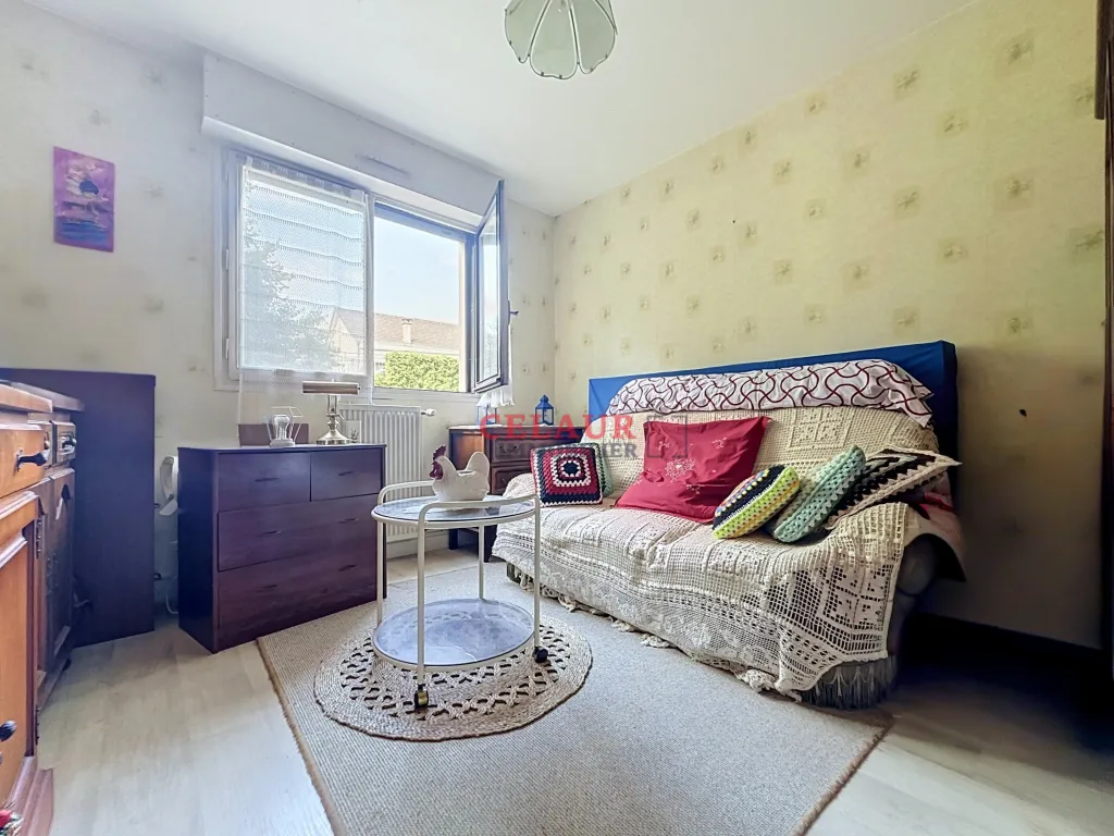 T3 AVEC BALCON, PARKING ET ASCENSEUR