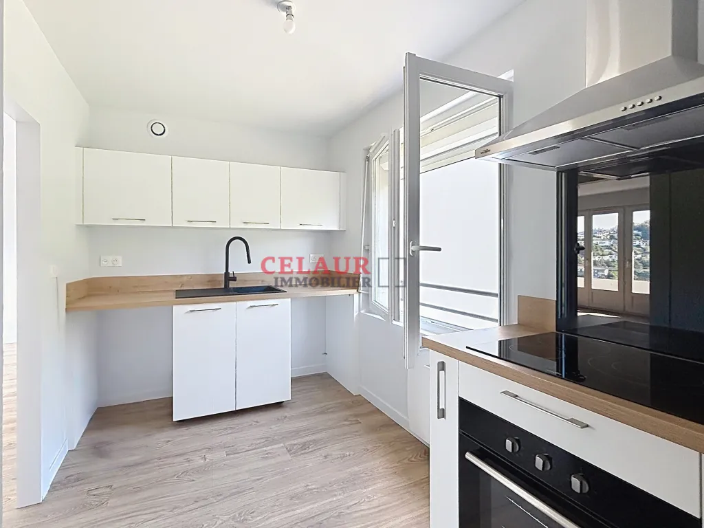 T3 BIS AVEC BALCON ET GARAGE  - QUARTIER LYCEE
