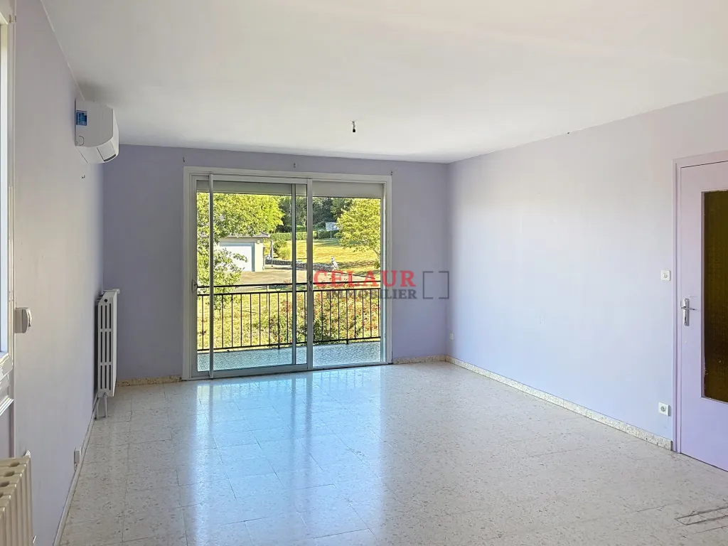 APPARTEMENT AVEC JARDIN PRIVATIF