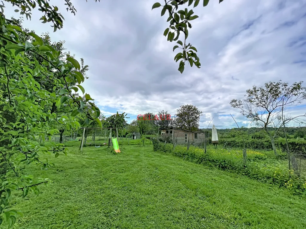 CORPS DE FERME SANS VIS A VIS