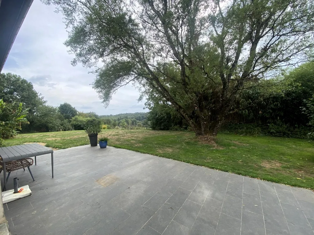 Grange am&eacute;nag&eacute;e et d&eacute;pendances