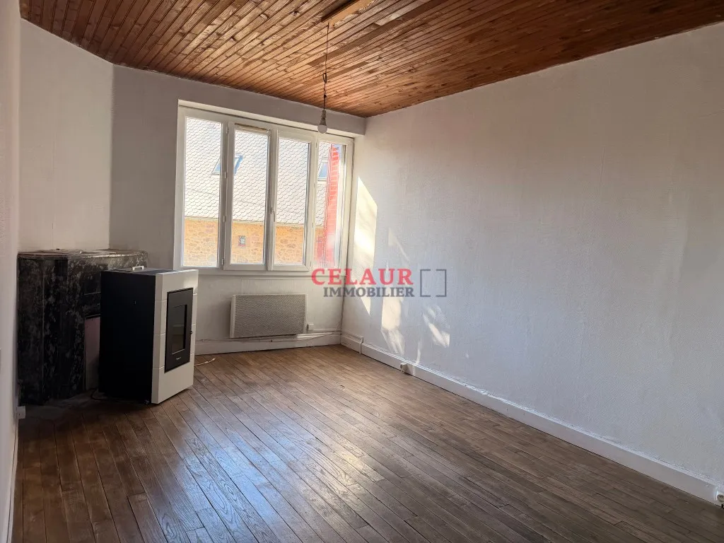 Petite maison en pierre entre Egletons et Marcillac