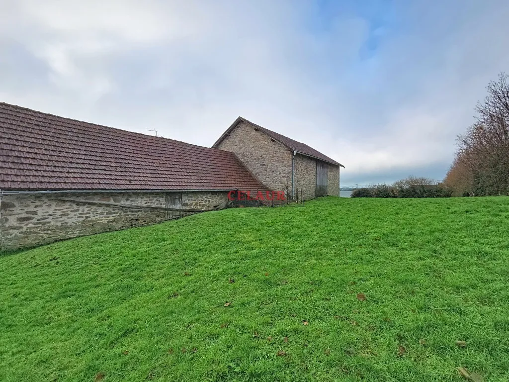 MAISON PIERRE AVEC D&Eacute;PENDANCE