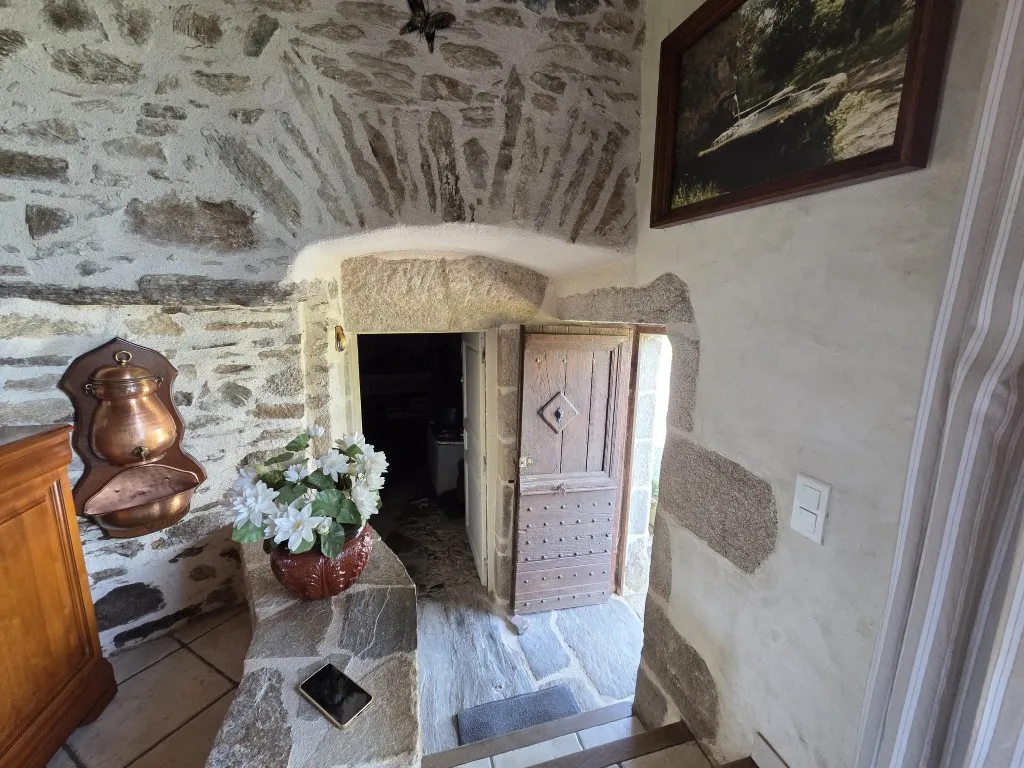 PROPRIETE D'EXCEPTION avec jolie vue